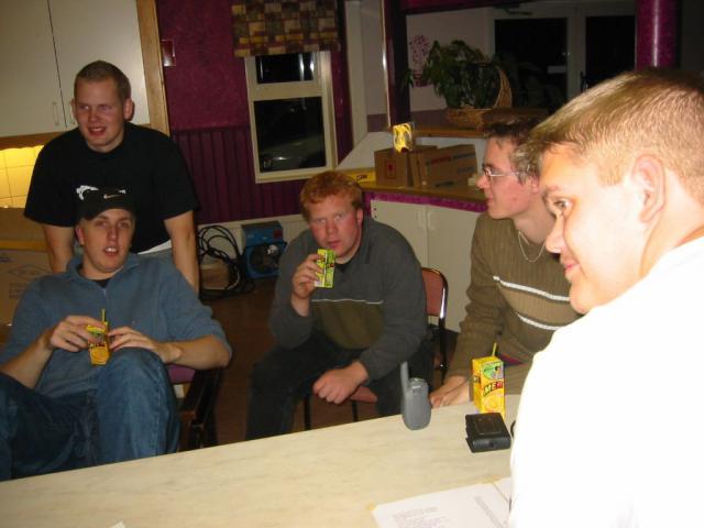 061.jpg